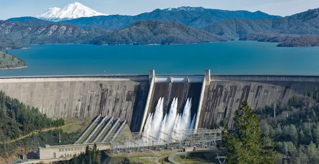 Invertir en energía hidroeléctrica