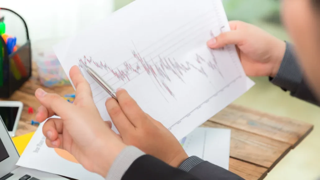 Qué es el paper trading